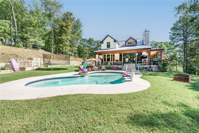 343 County Road 1489, Eureka Springs, AR 72632