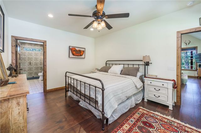 343 County Road 1489, Eureka Springs, AR 72632