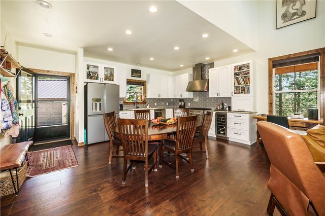 343 County Road 1489, Eureka Springs, AR 72632