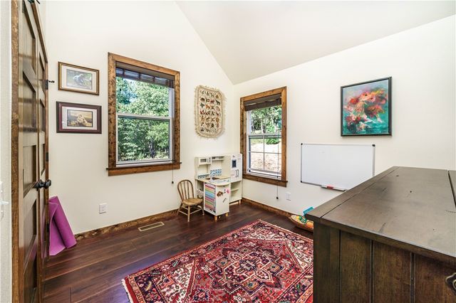 343 County Road 1489, Eureka Springs, AR 72632