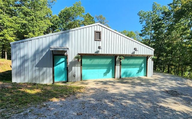 343 County Road 1489, Eureka Springs, AR 72632