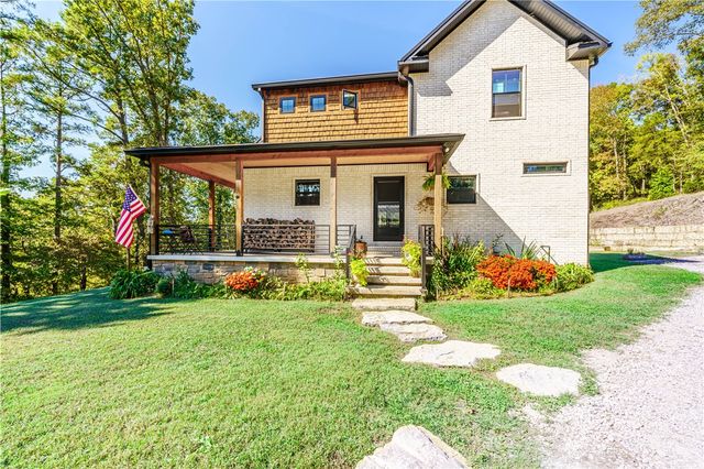 343 County Road 1489, Eureka Springs, AR 72632