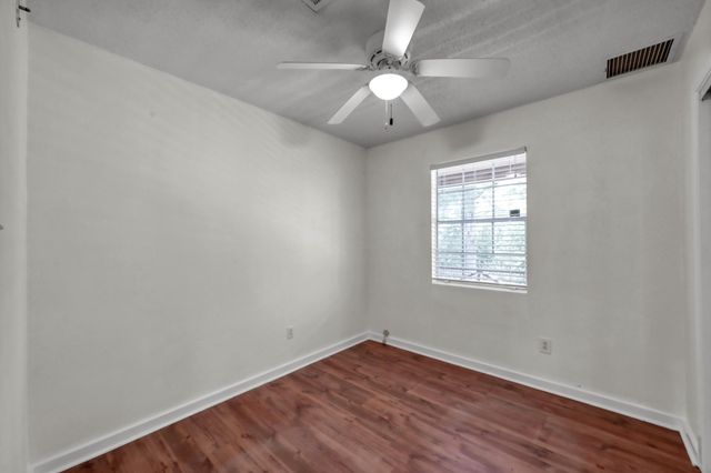 67 Wren Lane, Trinity, TX 75862