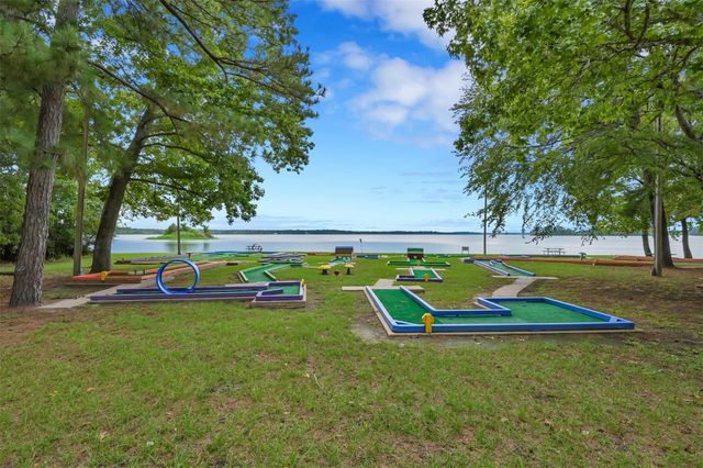 67 Wren Lane, Trinity, TX 75862