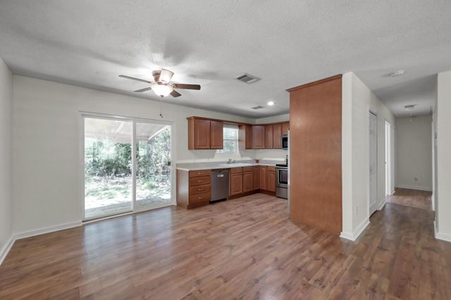 67 Wren Lane, Trinity, TX 75862