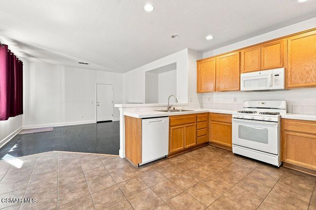 2493 Aurora Lane, Simi Valley, CA 93063