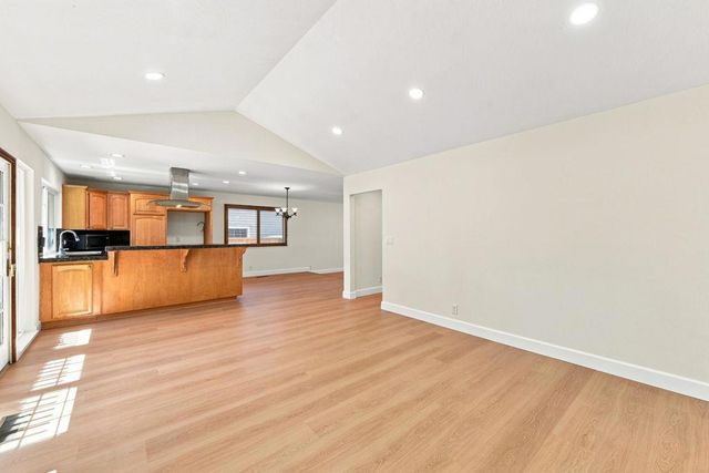 2950 Silver, San Jose, CA 95135