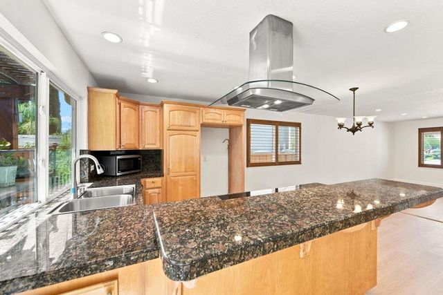 2950 Silver, San Jose, CA 95135