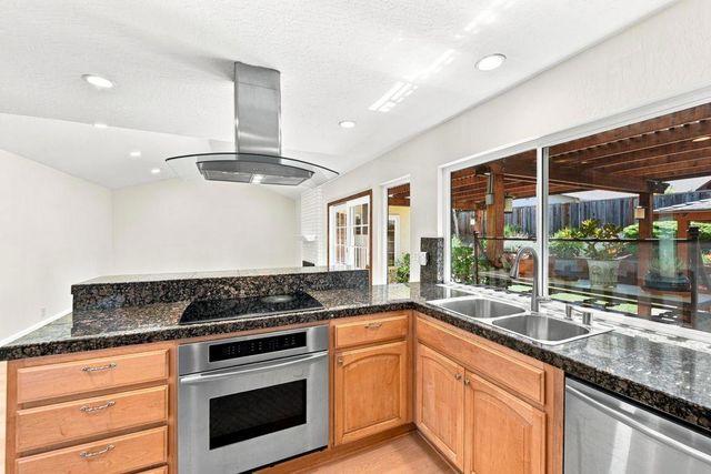 2950 Silver, San Jose, CA 95135