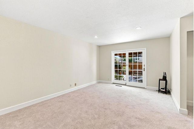 2950 Silver, San Jose, CA 95135