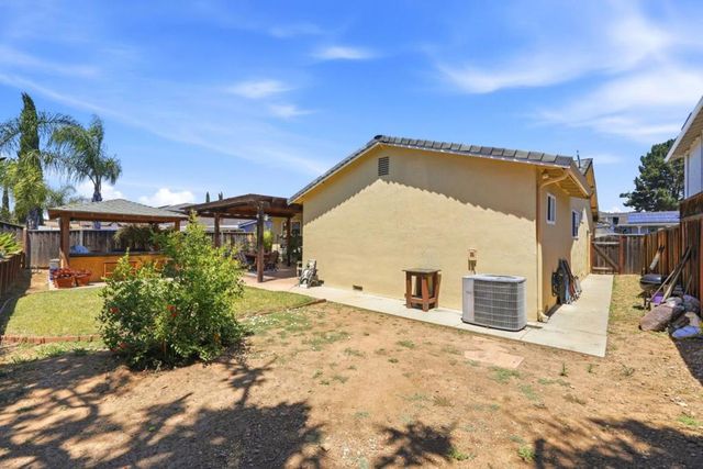 2950 Silver, San Jose, CA 95135