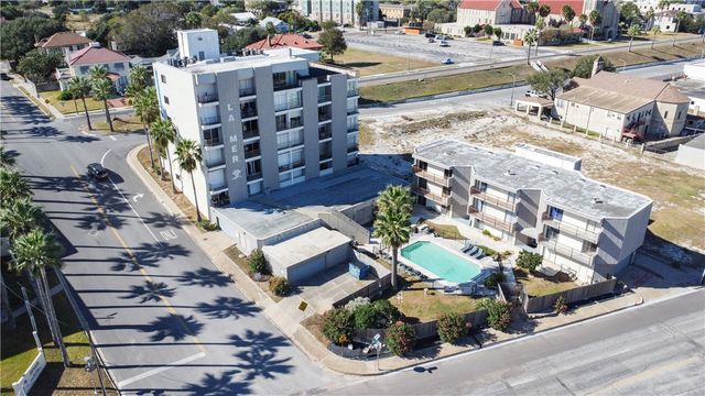 520 S Chaparral St 204, Corpus Christi, TX 78401