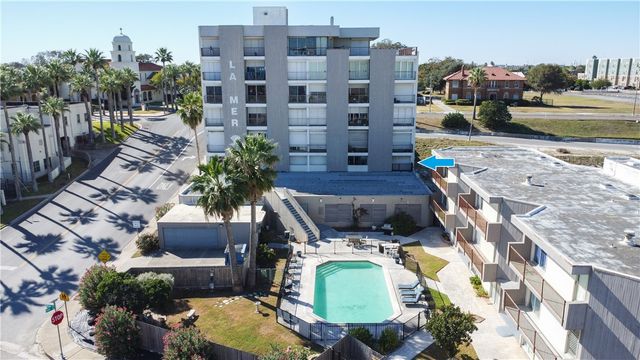 520 S Chaparral St 204, Corpus Christi, TX 78401