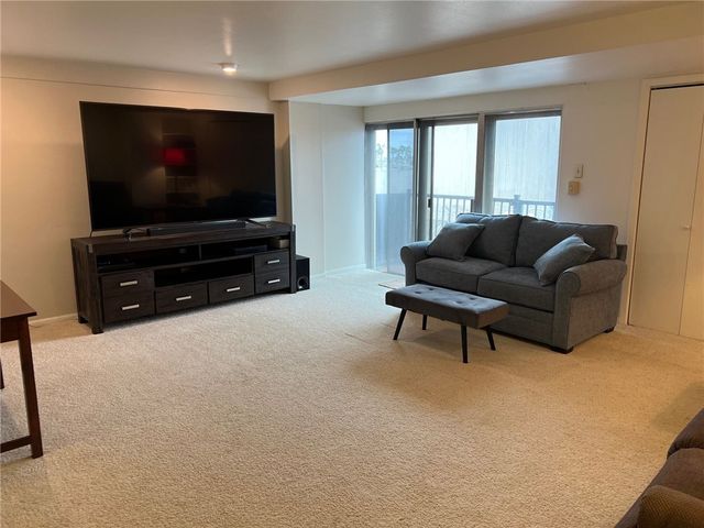 520 S Chaparral St 204, Corpus Christi, TX 78401