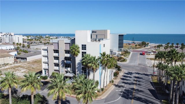 520 S Chaparral St 204, Corpus Christi, TX 78401