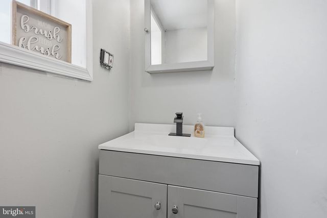 6643 VANDIKE ST, Philadelphia, PA 19135