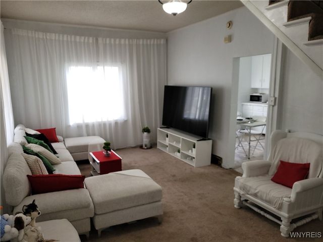 2711 Orleans Avenue, Niagara Falls, NY 14303