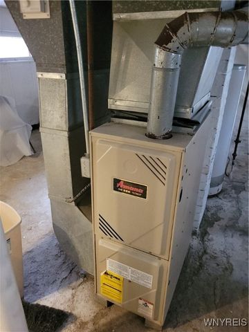 2711 Orleans Avenue, Niagara Falls, NY 14303