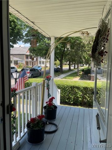 2711 Orleans Avenue, Niagara Falls, NY 14303