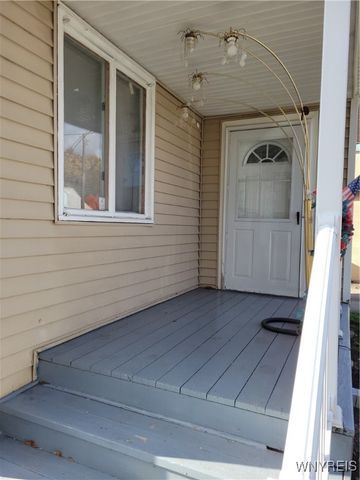 2711 Orleans Avenue, Niagara Falls, NY 14303