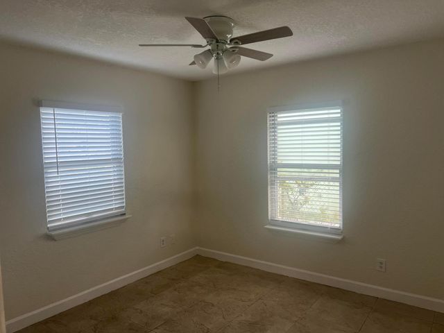 3305 Lake Avenue, West Palm Beach, FL 33405