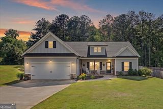 119 Holly Farms Court, Rockmart, GA 30153
