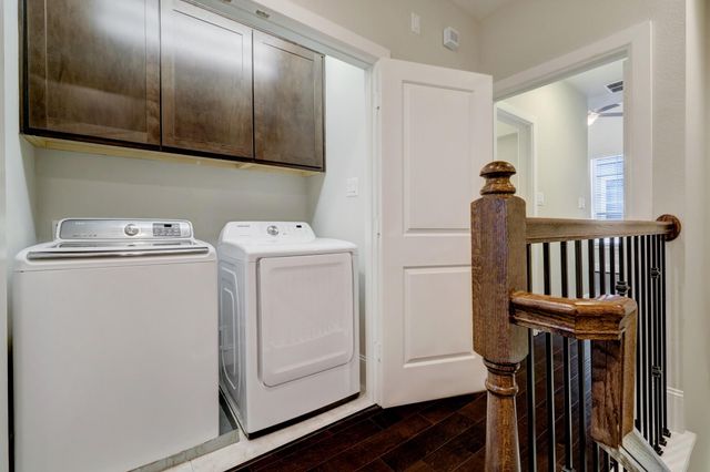 726 N Shepherd Drive, Houston, TX 77007