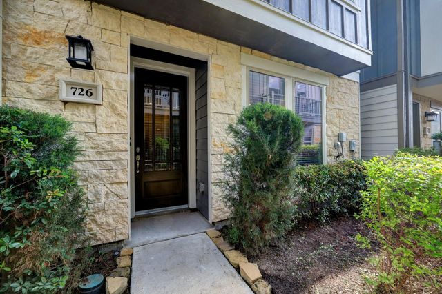 726 N Shepherd Drive, Houston, TX 77007