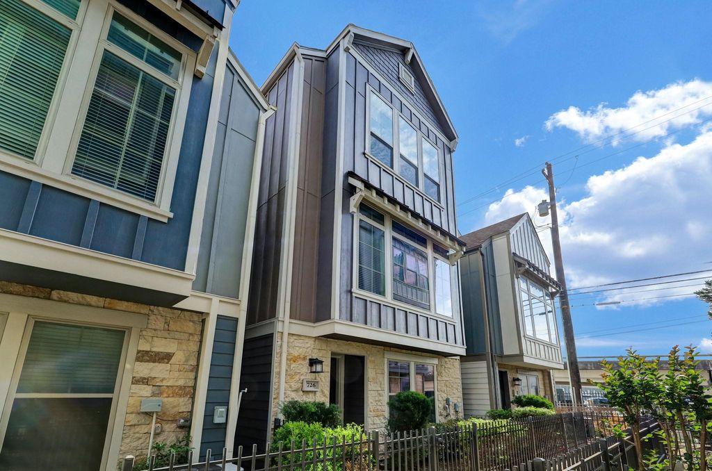 726 N Shepherd Drive, Houston, TX 77007