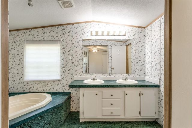 1001 Wildfire Drive, Norman, OK 73026