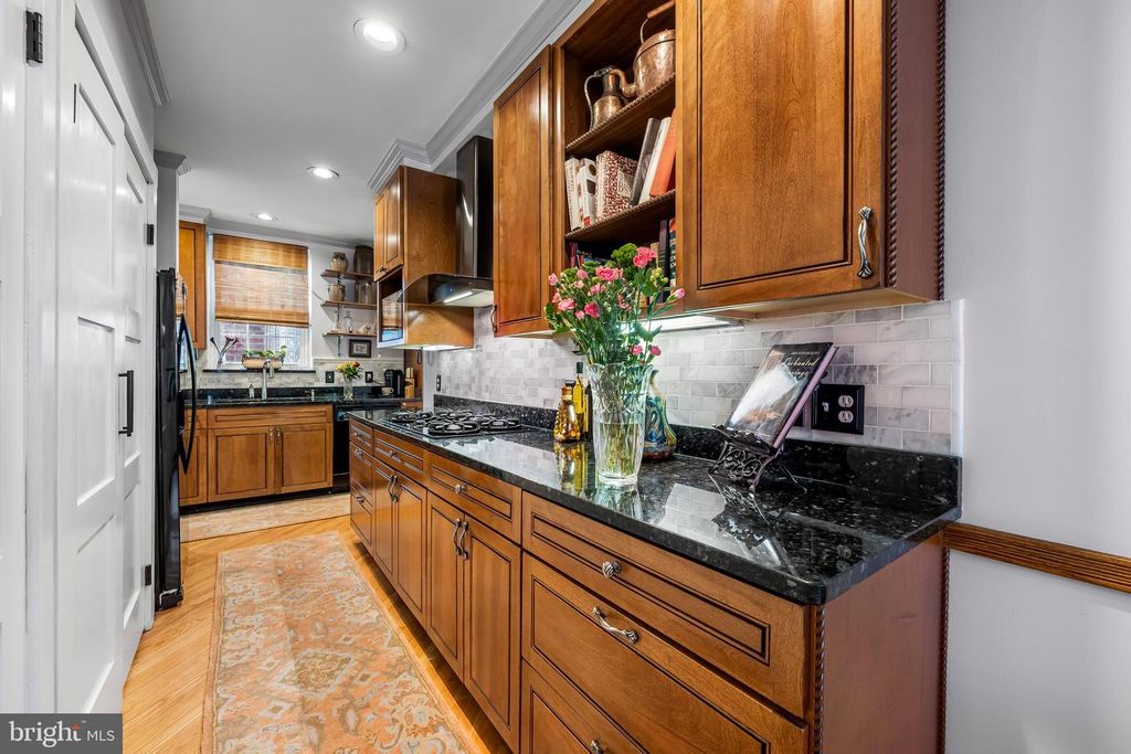 Image 20 of property listing at 1807 LANCASTER ST, Baltimore, MD 21231