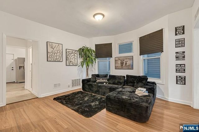 110 17th Street, East Orange, NJ 07017