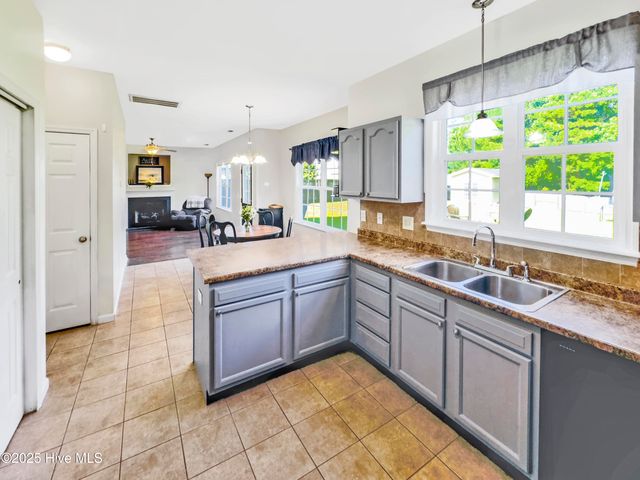 239 Emerald Ridge Road, Jacksonville, NC 28546