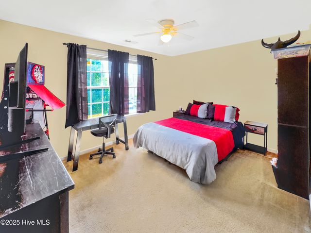 239 Emerald Ridge Road, Jacksonville, NC 28546