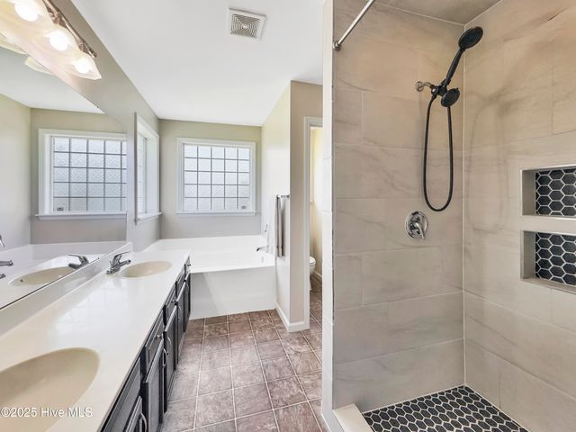 239 Emerald Ridge Road, Jacksonville, NC 28546