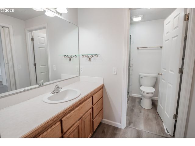 1345 NAPA VALLEY Ln, Eugene, OR 97404