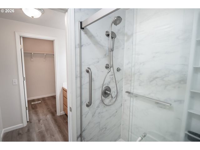 1345 NAPA VALLEY Ln, Eugene, OR 97404
