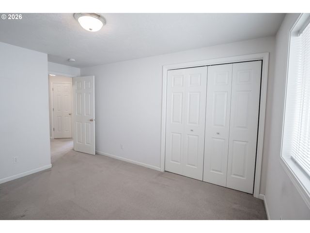 1345 NAPA VALLEY Ln, Eugene, OR 97404