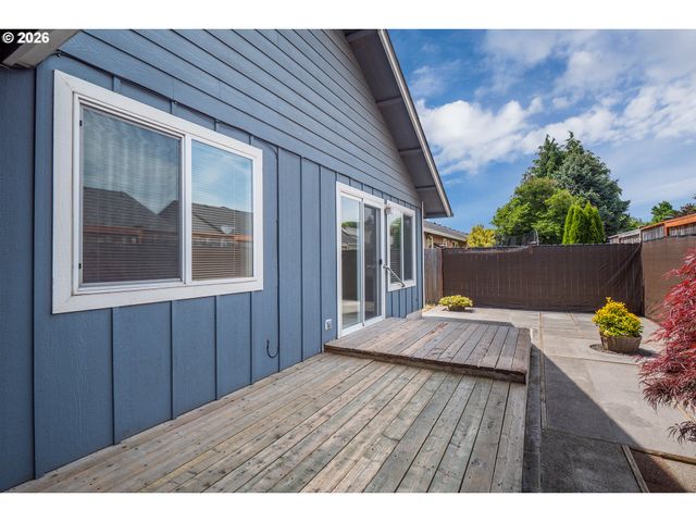 1345 NAPA VALLEY Ln, Eugene, OR 97404