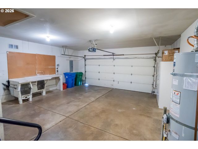 1345 NAPA VALLEY Ln, Eugene, OR 97404