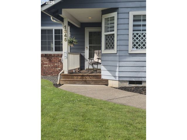 1345 NAPA VALLEY Ln, Eugene, OR 97404