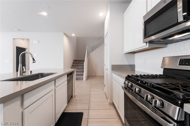 210 Seven Valleys Court, Las Vegas, NV 89183