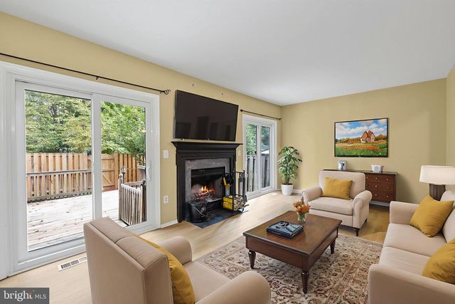 297 CHELMSFORD CT, Sterling, VA 20165