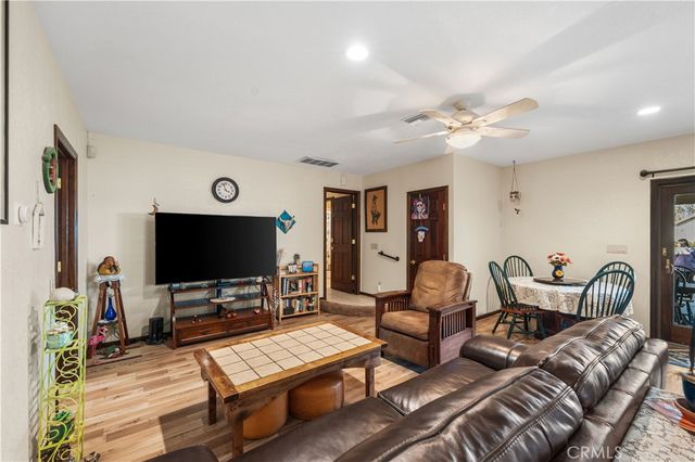 2651 W Avenue N12, Palmdale, CA 93551