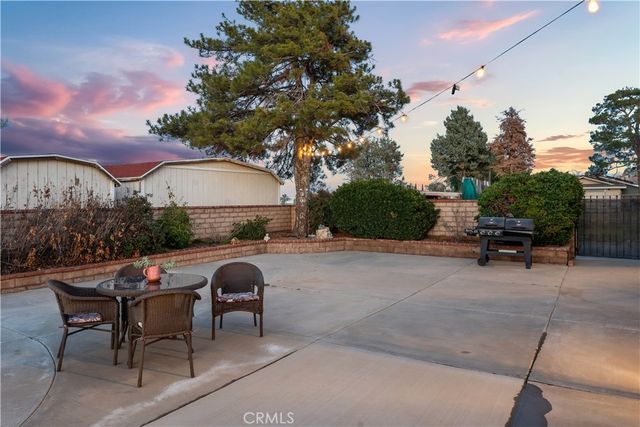 2651 W Avenue N12, Palmdale, CA 93551