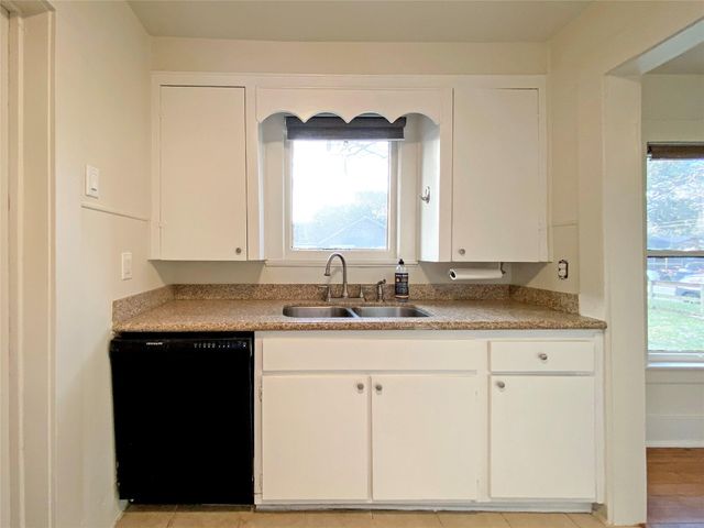 7924 Ford Street A, Houston, TX 77012