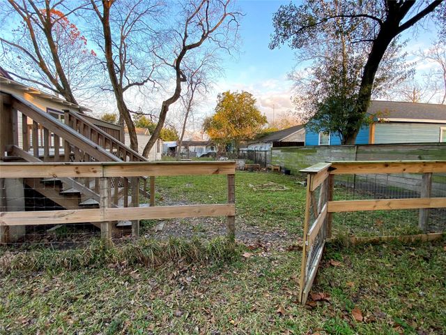 7924 Ford Street A, Houston, TX 77012