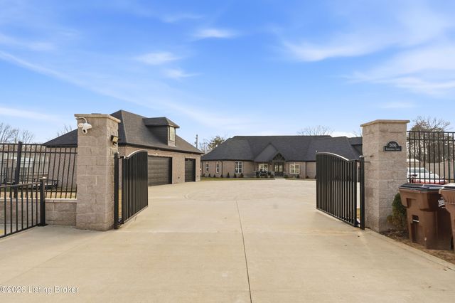 2696 Armstrong Ln, Mt Washington, KY 40047