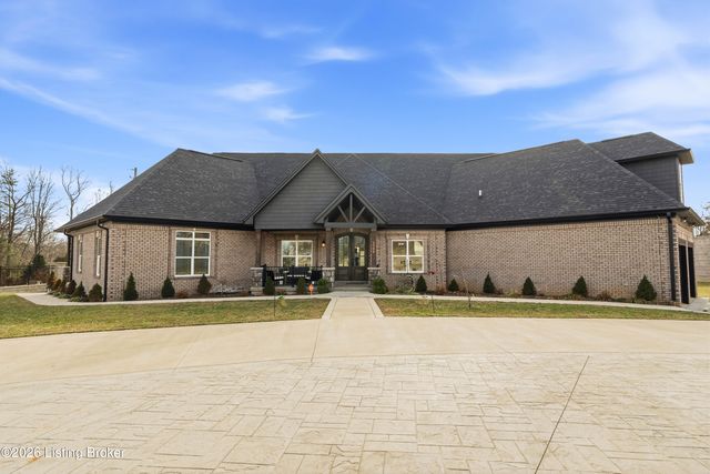 2696 Armstrong Ln, Mt Washington, KY 40047