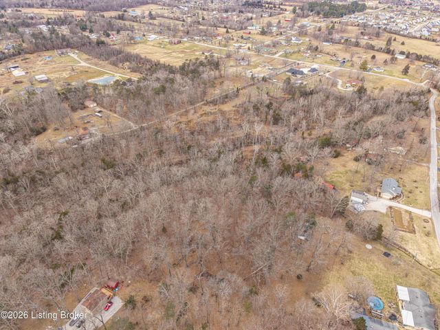 2696 Armstrong Ln, Mt Washington, KY 40047